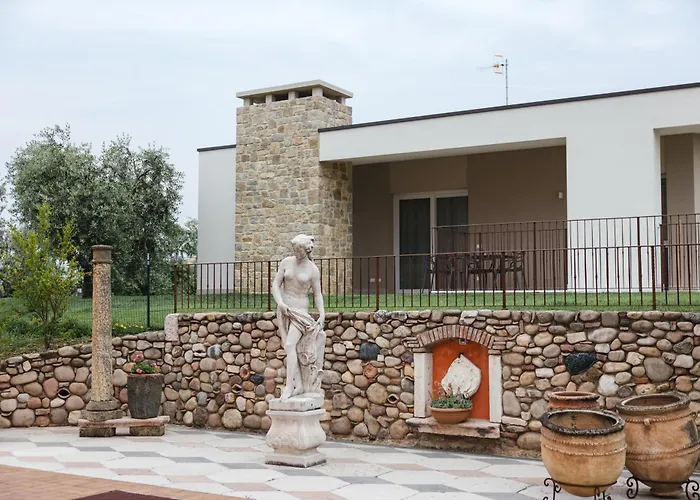 בית נופש La Rondinella *